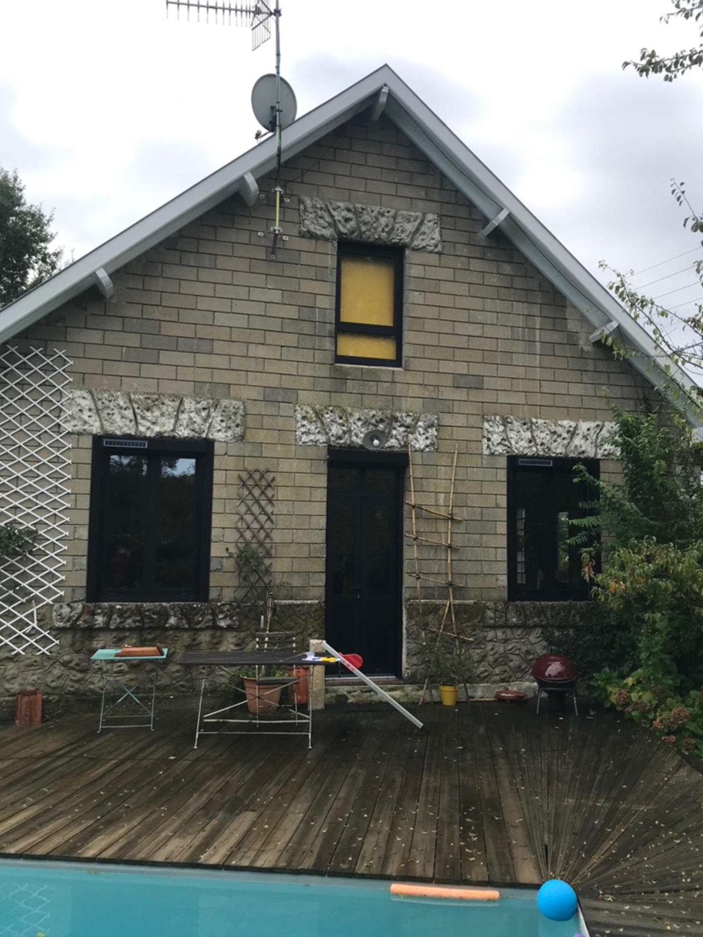 Avant isolation thermique par l'extérieur 3 murs Pessac Mars 2021