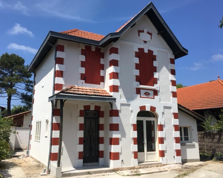 Après Isolation thermique par l'extérieur partielle et ravalement de façade d'une villa au Pyla