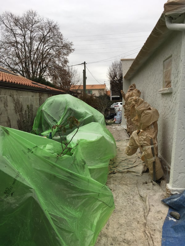 Protection de chantier extérieurs et végétaux lors de ravalement et ITE