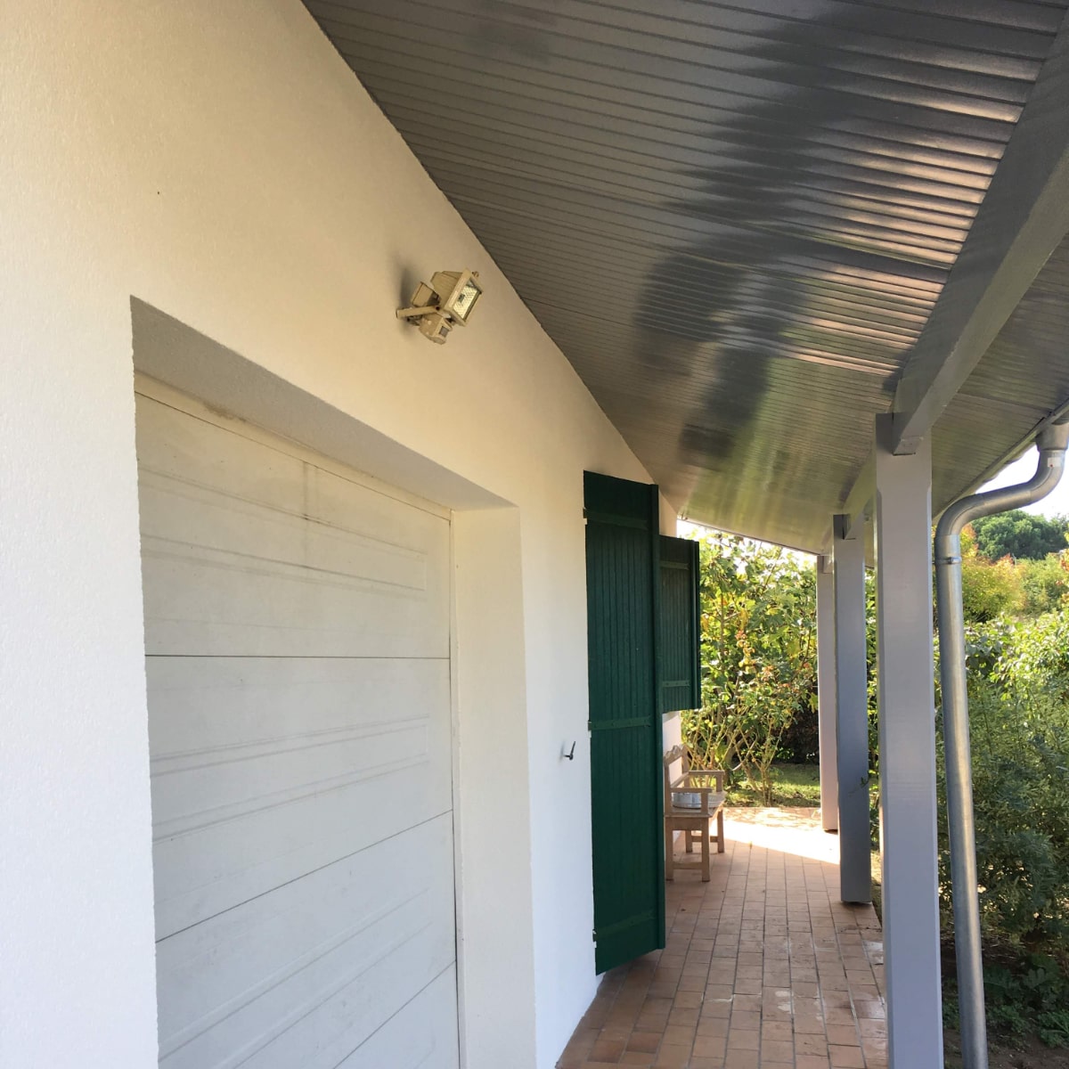 Peinture des Boiseries avant-toit de maison